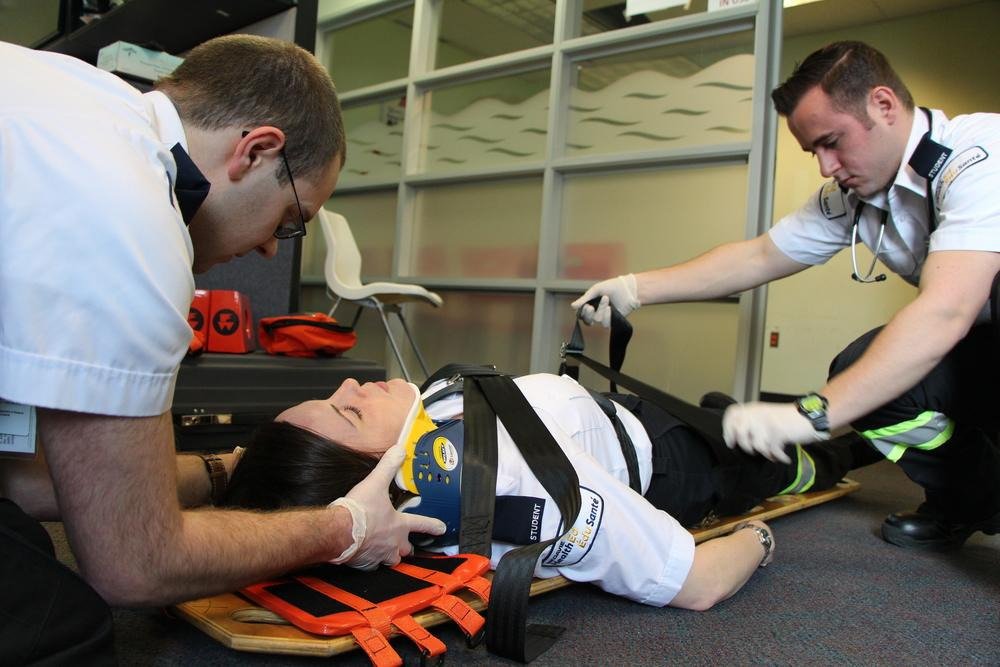 spinal immobilization guide
