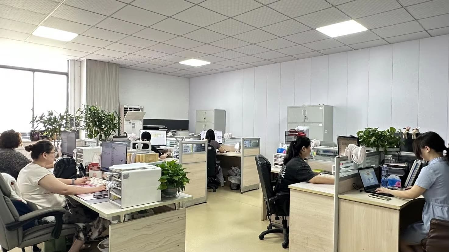 Jiekang Medical early office and team setup