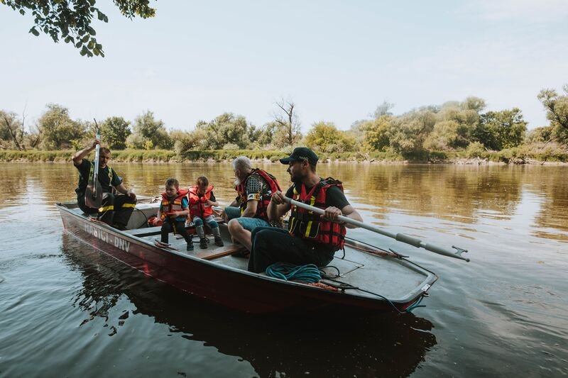 How Much Buoyancy Does a Life Jacket Need for Different Users?