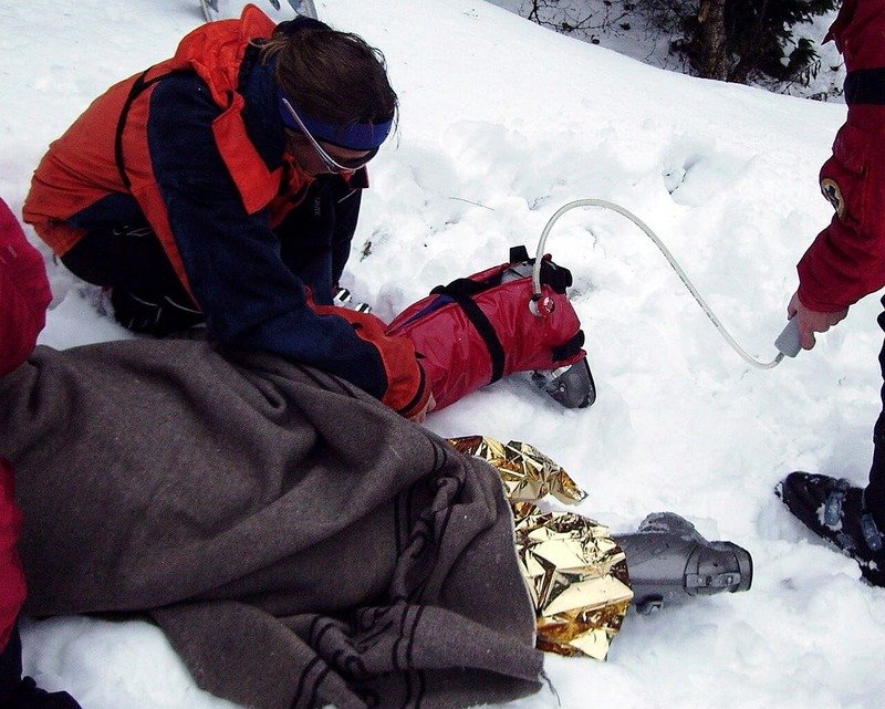 Vacuum splint applied to an injured lower leg